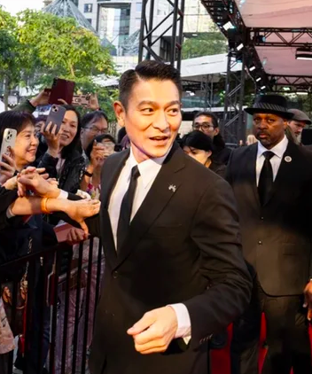 หลังจากเลี่ยงมานาน "หลิวเต๋อหัว" พร้อมแล้วกับ "หนังฮอลลีวูด"